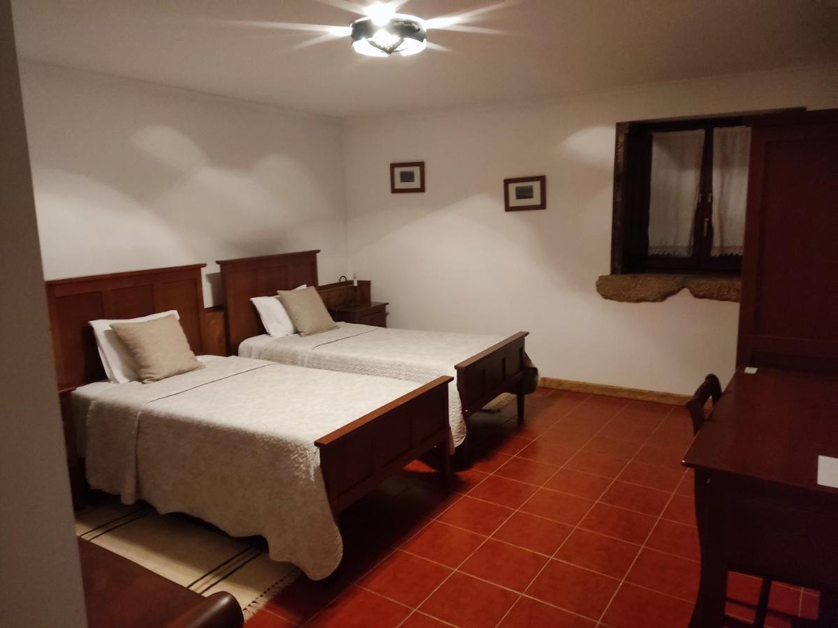 Casa Dona Urraca Vilarinho da Castanheira Quarto foto